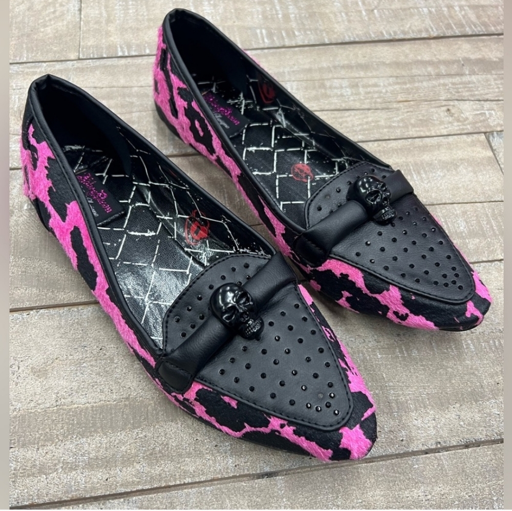 Abbey Dawn by Avril Lavigne Rebel Yell Punk Flattie in Hot Pink, skull